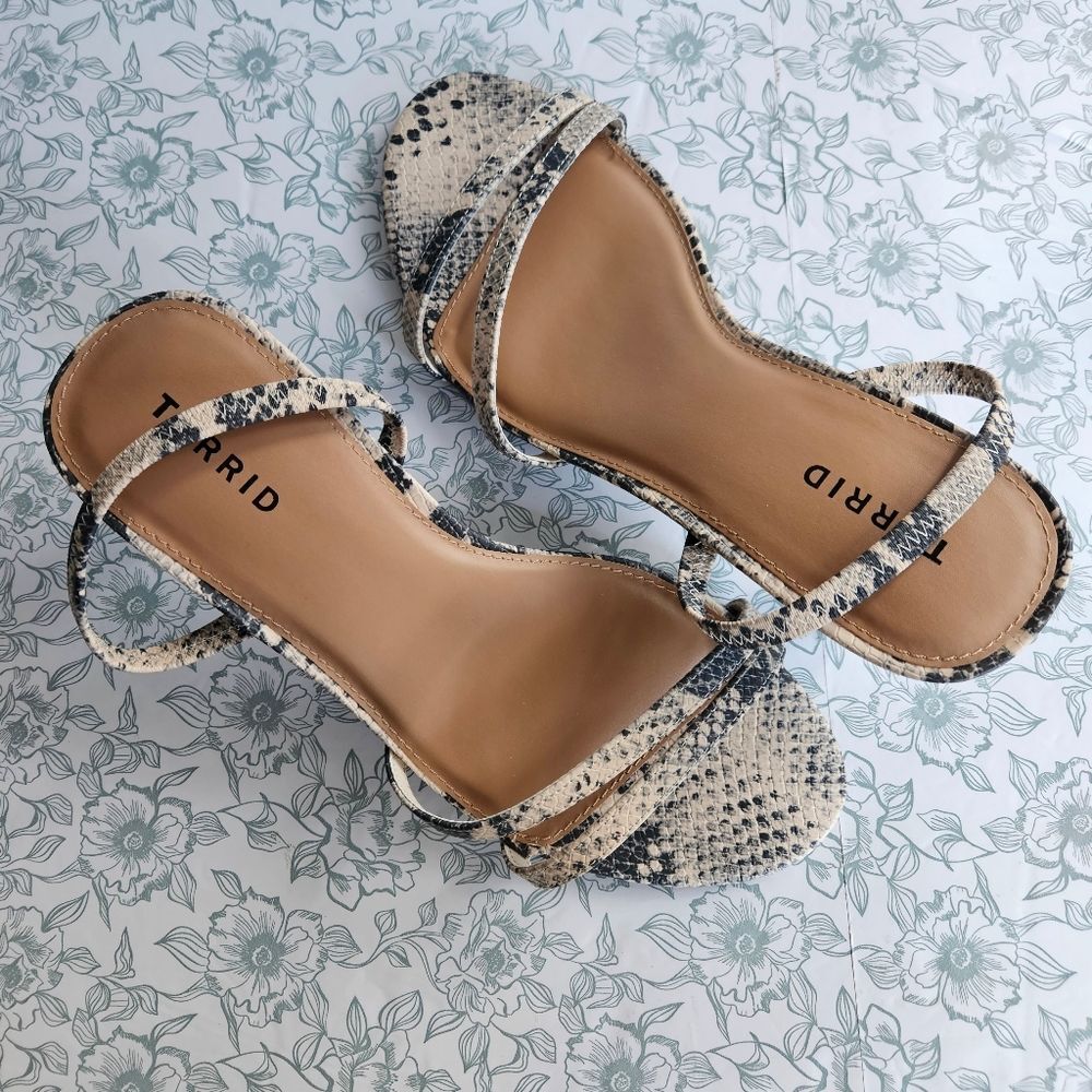 NIB Torrid Snakeskin Print Faux Leather Slingback Heel | 9W